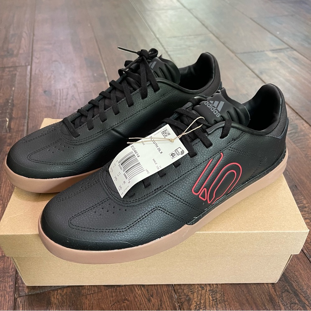 Adidas Men’s Sleuth DLX New In Box Lace Up Sneakers Shoes coated leather bike